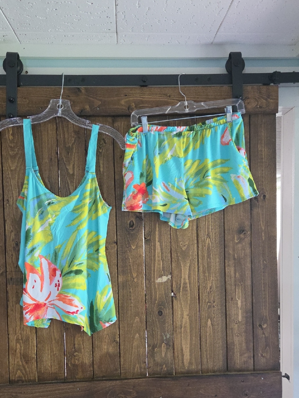 Women's Floral Tank & Shorts Pajama Set - Aqua Floral